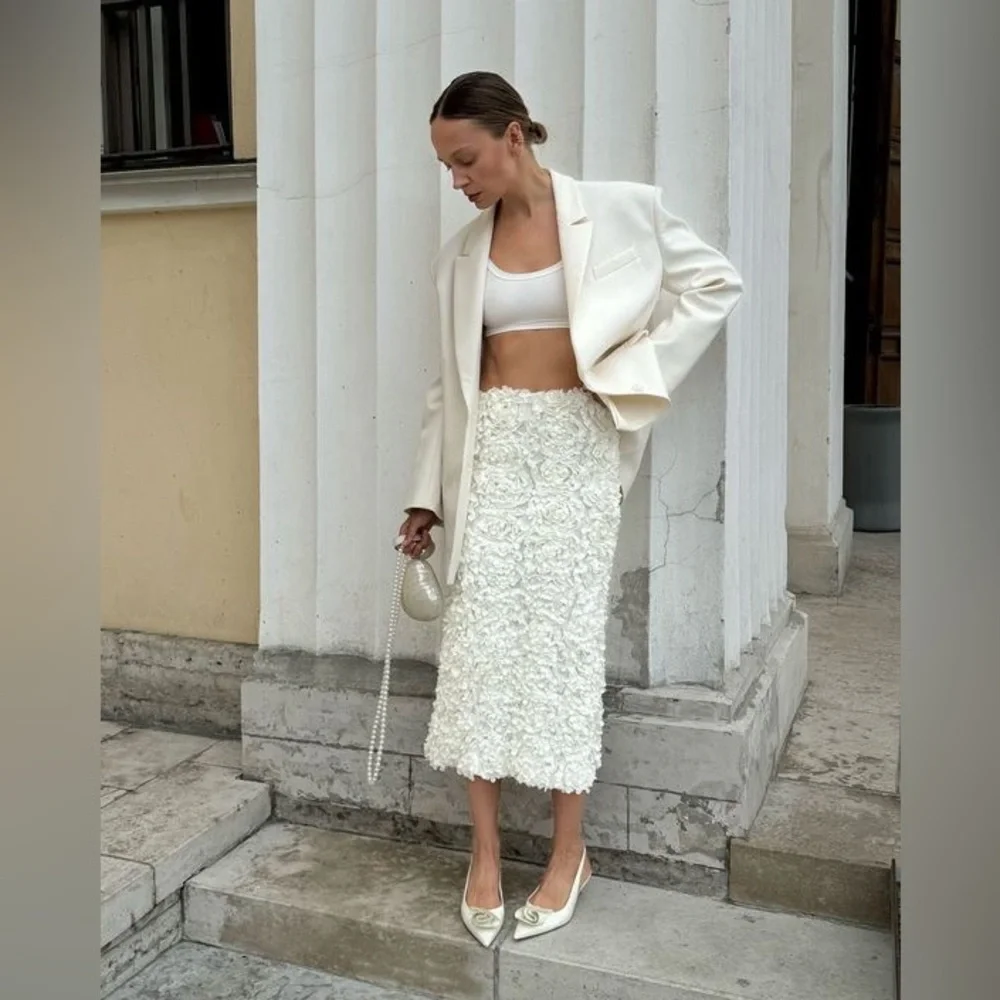 Women’s Pencil Midi Skirt In Textured Mesh in Ivory Size Xs/S - Picture 4 of 6